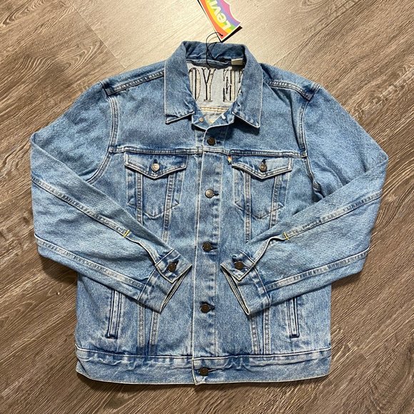 LEVIS Use Your Voice LGBTQ Rainbow Pride Denim Trucker Jacket Mens Size NEW - Picture 11 of 11